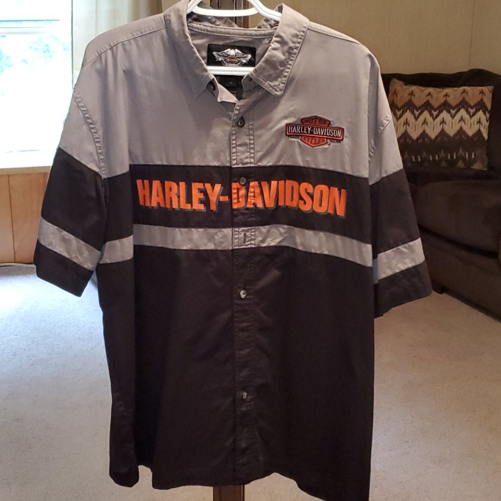 EUC Harley-Davidson XL shop shirt